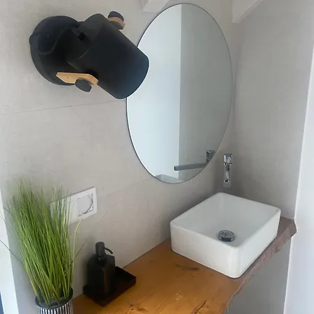 Apartment Flashy